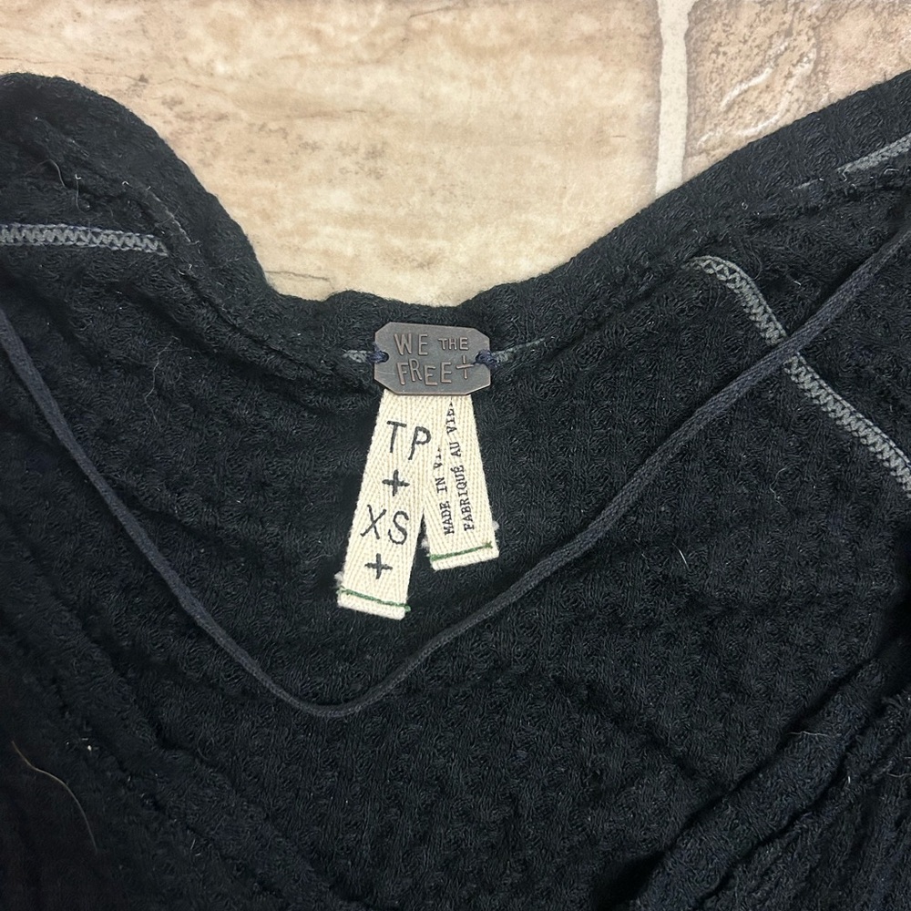 We The Free People Laguna Thermal Waffle Top Long Sleeve Black Size XS Oversized - Picture 10 of 14